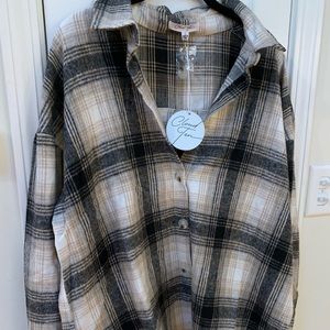 NEVER WORN Vici Shacket